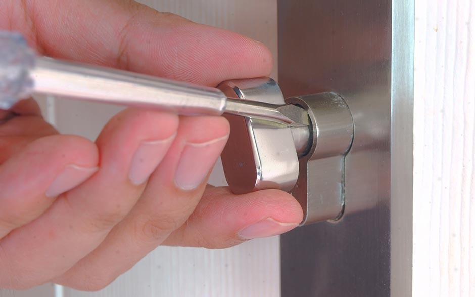 serrurier pour ouverture de porte coincée Vigneux-sur-Seine